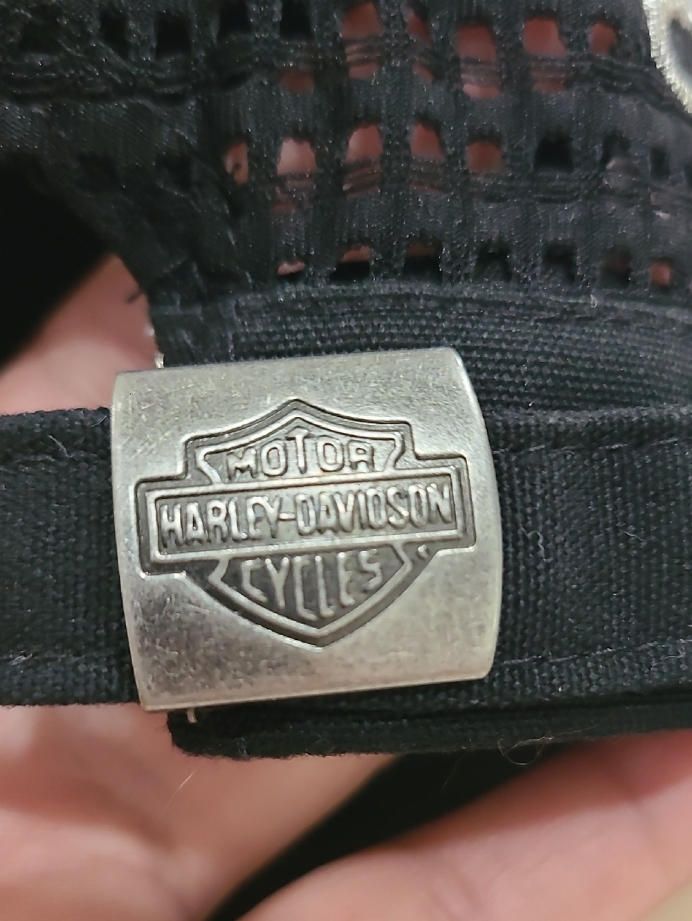 Harley-Davidson Black Cap with Gold '115' and Silver Wing Embroidery - Picture 7 of 7